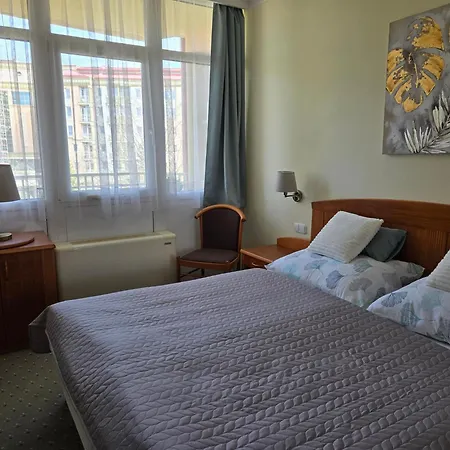 Room4u & Karos Wellness