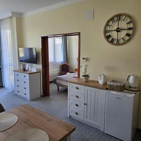 Room4u & Karos Wellness Appartement Zalakaros