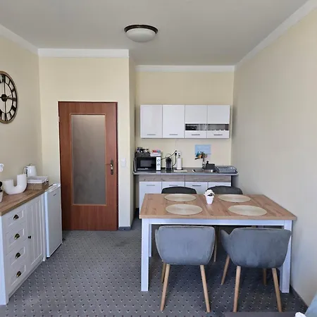 Room4u & Wellness Apartamento