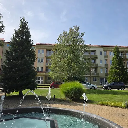 Appartement Room4u & Karos Wellness Zalakaros